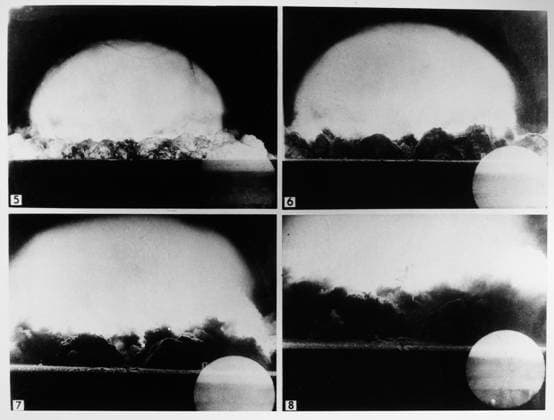 FIRST ATOMIC BOMB, 1945. Sequence of photographs recorded by a U.S. Army motion picture camera, of the first atomic bomb explosion at Alamogordo, New Mexico, 16 July 1945.  Copyright: xGRANGERx xGRANGERx 0171986