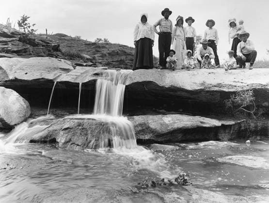 TEXAS: BLANCO CANYON, 1908. Two rancher families at Blanco Canyon, Texas. Photograph by Erwin E. Smith, 1908.  Copyright: xGRANGERx xGRANGERx 0186532