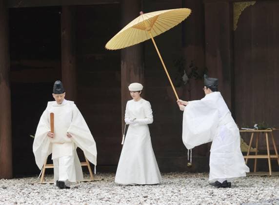 Bilder des Jahres 2024, Entertainment 03 März Entertainment Themen der Woche KW13 Entertainment Bilder des Tages Japanese Princess Aiko visits Ise Jingu shrine Japanese Princess Aiko (C) visits Ise Jingu shrine in Ise in the central Japan prefecture of Mie on March 26, 2024. (Pool photo)  A14AA0002638228P