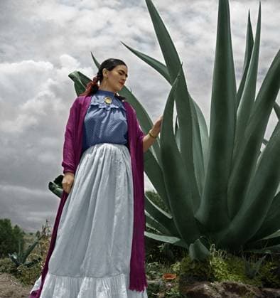 FRIDA KAHLO (1907-1954). Mexican artist. Photographed by Toni Frissell, 1937.  Copyright: xGRANGERx xGRANGERx 0528302
