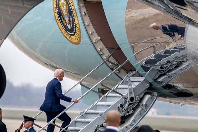 President Joe Biden boards Air Force One at Joint Base Andrews in Prince Georges County, Maryland on Thursday, March 28, 2024. The president will attend a campaign reception in New York before spending the weekend at Camp David.  WAP20240328415 BONNIExCASH