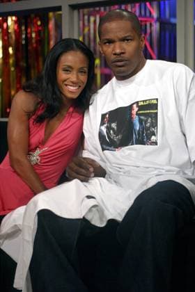 CAST OF COLLATERAL HOST 106 AND PARK NY JADA PINKETT SMITH AND JAMIE FOXX ON THE SET OF 106 AND PARK AS THE CAST OF COLLATERAL CO HOST THE SHOW. BET STUDIO S. NEW YORK CITY. 04 AUGUST 2004. PICTURES , Credit:Anthony Dixon Avalon 0542509087