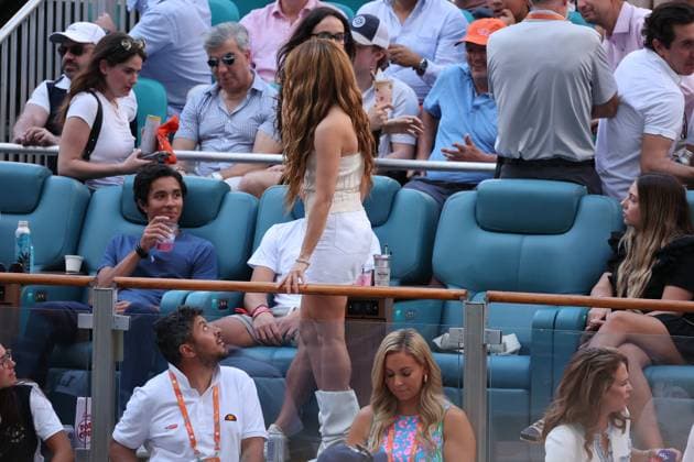 MIAMI GARDENS, FLORIDA - MARCH 31: Colombian Singer Shakira watches courtside Jannik Sinner from Italy defeat Grigor Dimitrov from Bulgaria in the men s single finals of 2024 Miami Open at Hard Rock Stadium on March 31, 2024 in Miami Gardens, Florida....People: Shakira Miami Gardens United States Of America  - ZUMAs214 20240331_aba_s214_115 Copyright: xSMGx
