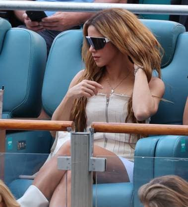 MIAMI GARDENS, FLORIDA - MARCH 31: Shakira watches from the VIP Suites Jannik Sinner from Italy defeat Grigor Dimitrov from Bulgaria in the men s single finals of 2024 Miami Open at Hard Rock Stadium on March 31, 2024 in Miami Gardens, Florida. Credit hoo-me.com MediaPunch Copyright: xmpi122x