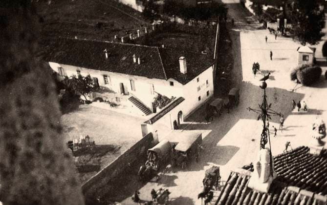 The city of Romans D Isonzo, Gorizia, Italy, photographed from the bell tower of the parish church during WWI (b w photo) 1251705 The city of Romans D Isonzo, Gorizia, Italy, photographed from the bell tower of the parish church during WWI (b w photo) by Ojetti, Ugo (1871-1946) ; (add.info.: Ojetti, Ugo Romans D Isonzo, Gorizia, Italy); Fratelli Alinari Museum Collections, Florence, Italy. Copyright: xFratellixAlinarixMuseumxCollections,xFlorence,xItalyx xBridgemanxImagesx 1251705