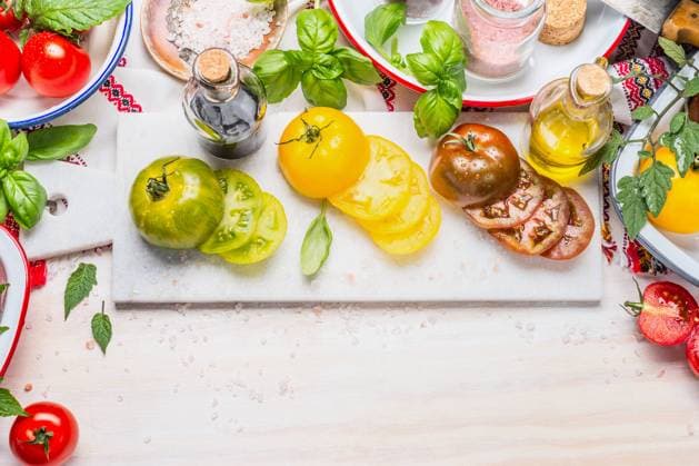 tomaten,tomatensalat,liebesapfel,paradeis,paradeiser,paradiesapfel,pomidor,tomate,salat ** tomatoes,tomato salad,tomato,tomato salads 61z-fpn