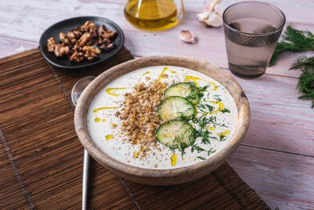 kalte suppe,tarator,gurkensuppe,gaspacho,gazpacho,suppe,suppen,gurkensuppen ** cold soup,tarator,cucumber soup,cold soups 539-naw