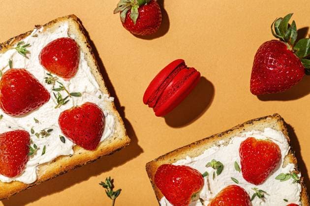 erdbeere,toastbrot,macaron,erdbeeren,toast,toastbrote,toasts,luxemburgerli,luxemburgerlis,macarons ** strawberry,toast,macaron,strawberries,toasts,macarons 539-nt2