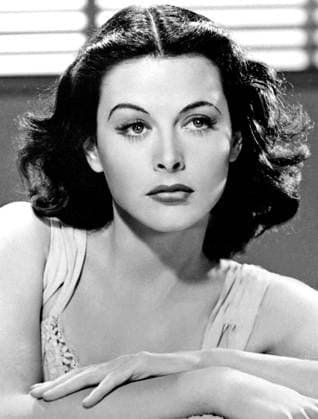 Austria USA: Hedy Lamarr (born Hedwig Eva Maria Kiesler, 9 November 1914 - 19 January 2000), Austrian and American film actress and inventor, publicity photo, MGM Clarence Bull, 1940 After an early and brief film career in Germany, which included a controversial film Ecstasy (1933), Lamarr fled from her husband, a wealthy Austrian ammunition manufacturer and secretly moved to Paris. There, she met MGM head Louis B. Mayer, who offered her a movie contract in Hollywood, where she became a film star from the late 1930s to the 1950s.<br ><br > Lamarr appeared in numerous popular feature films, including Algiers (1938), I Take This Woman (1940), Comrade X (1940), Come Live With Me (1941), H.M. Pulham, Esq. (1941), and Samson and Delilah (1 Copyright: xxPicturesxFromxHistoryx