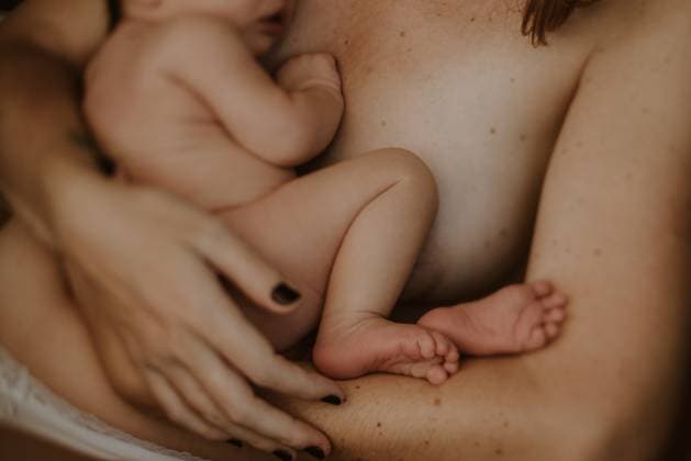 mutter,geborgenheit,neugeborenes,homonym,mama,mütter,geborgen,neugeboren,neugeborene ** mother,security,newborn,mom,mothers,mum,securities,newborns 539-rhb ,model released, Symbolfoto