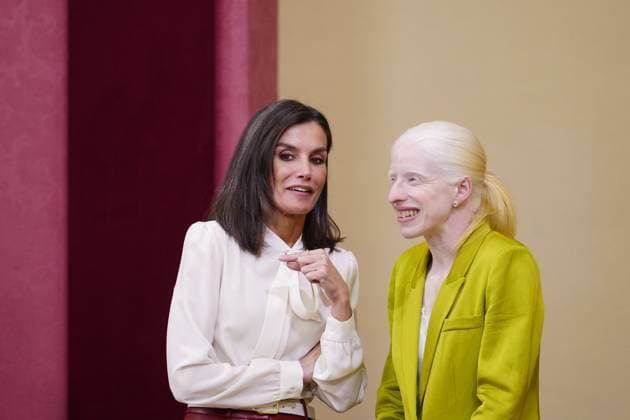 05-04-2024 Madrid Queen Letizia with Susana Rodriguez, born with albinism, five-time world champion in paratriathlon and a Paralympic gold medalist in paratriathlon attend the 2022 national sports awards at the El Pardo palace in Madrid. No Spain Â  Copyright: xPPEx