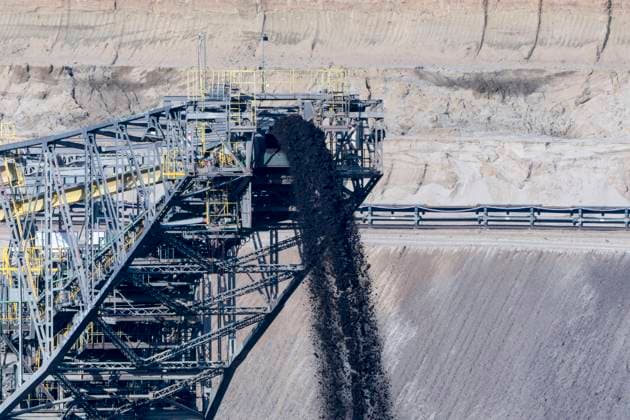 braunkohle,braunkohletagebau,fossile energie,bergbau,braunkohleabbau,braunkohlebergbau,braunkohleförderung,braunkohlerevier,tagebau,energie,energien,fossile brennstoffe,fossile energien,fossiler brennstoff ** lignite,pit mine,fossil fuel,lignites,pit mines,fossil fuels fu1-nps