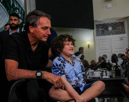 MACEIÓ, AL - 05.04.2024: BOLSONARO EM MACEIÓ - After disembarking late in the morning at the airport in the capital of Alagoas, former President Jair Messias Bolsonaro was honored at the Casa de Tavares Bastos, the Legislative Assembly, where he received the honorary citizenship award, proposed by State Representative Cabo Bebeto (PL) x2517812x  GUIDOxJR.