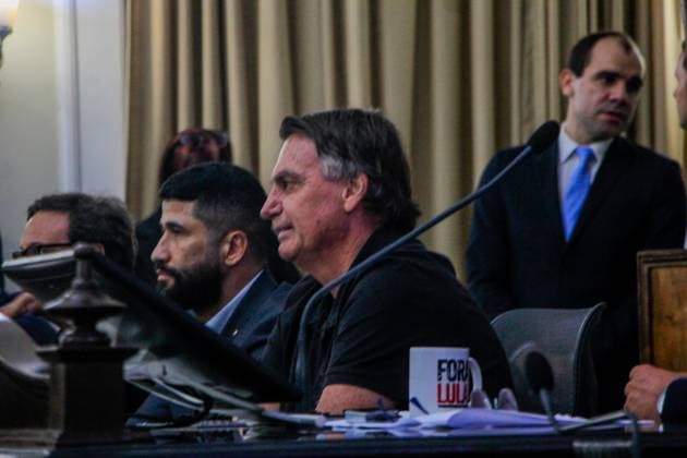 MACEIÓ, AL - 05.04.2024: BOLSONARO EM MACEIÓ - After disembarking late in the morning at the airport in the capital of Alagoas, former President Jair Messias Bolsonaro was honored at the Casa de Tavares Bastos, the Legislative Assembly, where he received the honorary citizenship award, proposed by State Representative Cabo Bebeto (PL) x2517821x  GUIDOxJR.