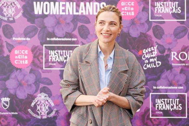 News - Photocall WOMENLANDS RENDEZ-VOUS Award 2024 Anna Foglietta during the Photocall of the WOMENLANDS RENDEZ-VOUS Award 2024, 6 April 2024 in Rome, Italy Copyright: x(c)xEmanuelaxVertolli SportReporterx xLiveMediax LPN_1300159