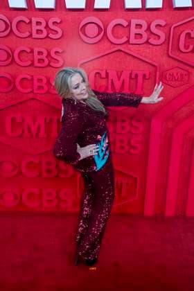 April 7, 2024, Austin, Tx, United States: Country singer CARLENE CARTER walks the red carpet and poses for photographs prior to the CMT Music Awards show at Austin s Moody Center on April 6, 2024. Austin United States - ZUMAd150 20240407_znp_d150_064 Copyright: xBobxDaemmrichx