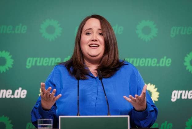 News Themen der Woche KW15 News Bilder des Tages Ricarda Lang, Bundesvorsitzende von Buendnis 90 Die Gruenen, aufgenommen waehrend einer Pressekonferenz in Berlin, 08.04.2024. Berlin Deutschland *** Ricarda Lang, Federal Chairwoman of Buendnis 90 Die Gruenen, recorded during a press conference in Berlin, 08 04 2024 Berlin Germany Copyright: xJulianexSonntagxphotothek.dex