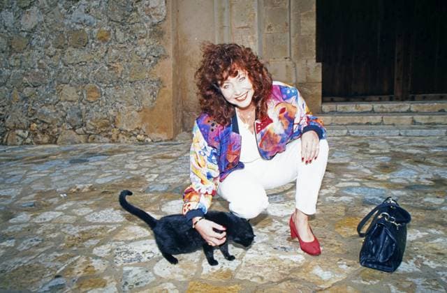 Regina Thoss, deutsche Chanson- und Schlagersängerin, im Urlaub auf Mallorca, Spanien 2002. Mallorca Balearische Inseln Spanien Copyright: xUnitedxArchivesx xAlexanderxStingl STI_8704002443 EDITORIAL USE ONLY