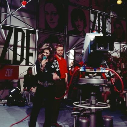 HITPARADE Hitparade, ZDF Musiksendung, 1971, Auftritt der dänischen Schlagersängerin Dorthe, aka Dorthe Kollo., Deutschland Copyright: ArthurxGrimm AGR_82020162 EDITORIAL USE ONLY