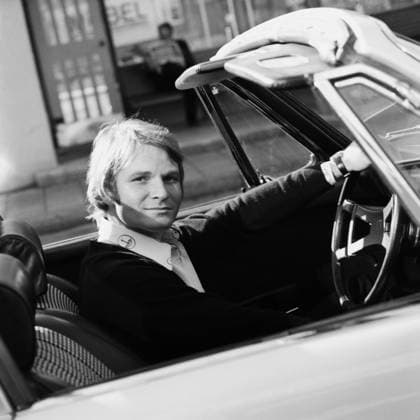 Nachbarn sind zum Ärgern da Nachbarn sind zum Ärgern da, Spielfilm, Deutschland 1970, Regie: Peter Weck, Darsteller: Fritz Wepper im Cabriolet, Bayern Copyright: Kindermann Nur redaktionelle Nutzung. Editorial usage only. KIN_740301592 EDITORIAL USE ONLY