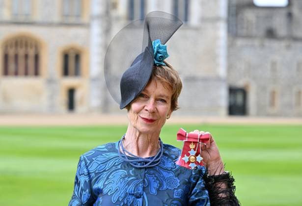 Entertainment Bilder des Tages . 09 04 2024. Windsor, United Kingdom. Actress Celia Imrie with her OBE after an Investiture at Windsor Castle, United Kingdom.  xPoolx xi-Imagesx IIM-25111-0001