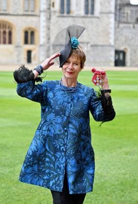 . 09 04 2024. Windsor, United Kingdom. Actress Celia Imrie with her OBE after an Investiture at Windsor Castle, United Kingdom.  xPoolx xi-Imagesx IIM-25111-0003