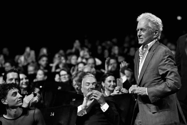 Bilder des Jahres 2024, Entertainment 04 April Entertainment Themen der Woche KW15 Entertainment Bilder des Tages Canneseries Closing Ceremony Michael Douglas on stage to present the premiere of Franklin during the Closing Ceremony during the 7th Canneseries International Festival on April 10, 2024 in Cannes, France. Photo by Franck Castel ABACAPRESS.COM Cannes France  Copyright: xCastelxFranck ABACAx
