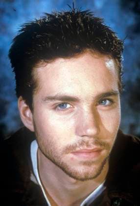 Jonathan Brandis Jonathan Brandis , Credit:Idols Avalon  Copyright: xIdolsx xAvalonx 0530327142