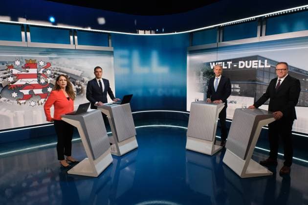 Berlin, Deutschland, 11.04.2024: Welt-TV: TV-Duell viereinhalb Monate vor der Landtagswahl in Thüringen: AfD-Landeschef Björn Höcke und CDU-Landeschef Mario Voigt im Berliner TV-Studio *** Berlin, Germany, 11 04 2024 World TV TV duel four and a half months before the state election in Thuringia AfD state leader Björn Höcke and CDU state leader Mario Voigt in the Berlin TV studio Copyright: xMartinxLengemann WELT dtsxNachrichtenagenturx dts_34179