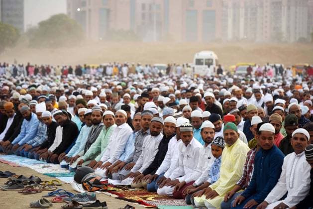 GURUGRAM, INDIA - APRIL 11: People from the Muslim community offers Namaz on the occasion of Eid-Ul-Fitr which is celebrated by Muslims around the globe to mark the end of the Islamic holy month of Ramadan at sector-29 ground near Leisure Valley Park, in Gurugram, India, on Thursday, 11 April 2024. (Photo by Parveen Kumar Hindustan Times) Eid al-Fitr 2024: Muslims Celebrate End Of Ramadan