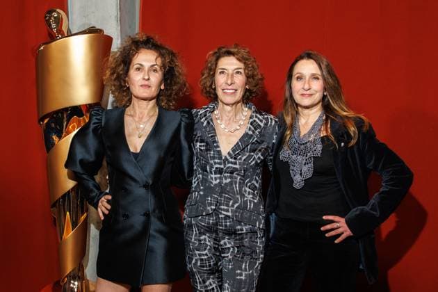 Die DEUTSCHE FILMAKADEMIE lädt zum Nominiertenabend des DEUTSCHEN FILMPREISES 2024 Marie-Lou Sellem, Adele Neuhauser und Barbara Philipp beim Lola Nominiertenabend des Deutschen Filmpreises 2024 in der Bar Brass am 13.04.2024 in Berlin. Copyright: xEventpressxKochanx