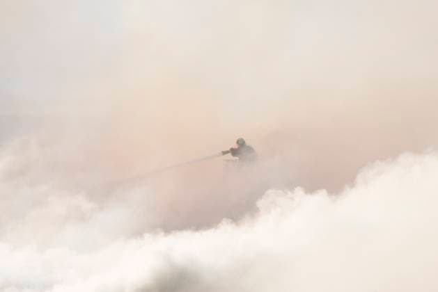 Bilder des Jahres 2024, News 04 April News Themen der Woche KW16 News Bilder des Tages The historic building Boersen is on fire in central Copenhagen in Denmark on Tuesday, April 16, 2024. A violent fire broke out Tuesday morning in the building, which is under renovation. The building was erected in the 1620s as a commercial building by King Christian IV and is located next to the Danish parliament , Copenhagen Denmark *** The historic building Boersen is on fire in central Copenhagen in Denmark on Tuesday, April 16, 2024 A violent fire broke out Tuesday morning in the building, which is under renovation The building was erected in the 1620s as a commercial building by King Christian IV and is located next to the Danish parliament , Copenhagen Denmark  Copyright: EmilxHelmsx spdk20240416-092404-L