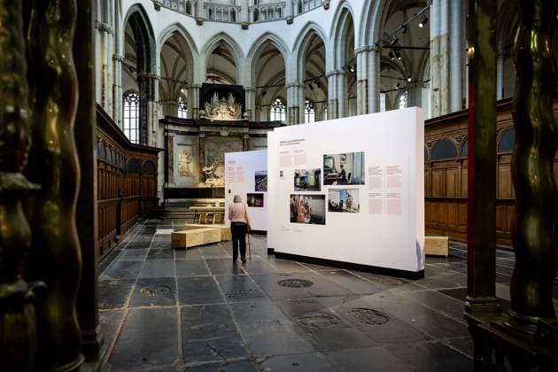 AMSTERDAM - Overview of the exhibition with the winning photos during the announcement of the winners of the World Press Photo in the Nieuwe Kerk in Amsterdam. It is one of the most prestigious awards for photojournalists. ANP ROBIN VAN LONKHUIJSEN netherlands out - belgium out  Copyright: xx x496309195x originalFilename: 496309195.jpg