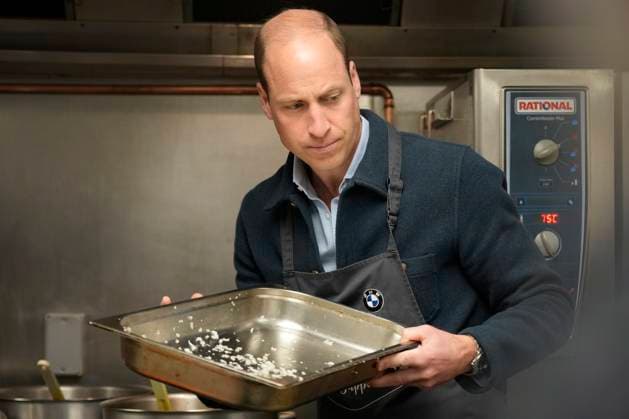 Entertainment Themen der Woche KW16 Entertainment Bilder des Tages . 18 04 2024. Sunbury on Thames, United Kingdom. Prince William during a visit to a surplus food redistribution charity in Sunbury on Thames, United Kingdom.  xPoolx xi-Imagesx IIM-25133-0009