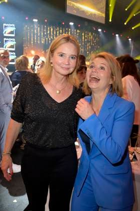 Annette Frier with sister Sabine Frier at the presentation of the 24 Radio Regenbogen Award 2024 in the Europa Park Arena Rust, 19 04 2024 Foto:xF.xKernx xFuturexImagex regenbogen_4588