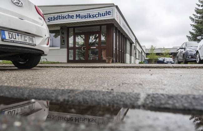 Open Day at the Oberhausen Music School FOR EDITORIAL PURPOSES ONLY EDITORIAL USE ONLY p at the Open Day at the Oberhausen Music School on Saturday, April 20, 2024 Oberhausen Copyright OliverxMengedoht Copyright: OliverxMengedoht doc7v325e3ll5tw3ibzbry ,EDITORIAL USE ONLY Copyright: OliverxMengedoht