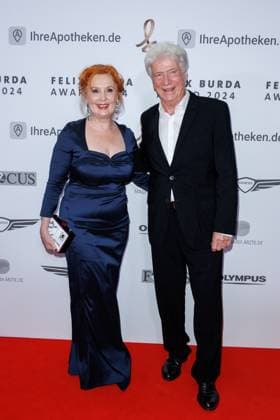 Gala Felix Burda Award Verena Wengler and Jürgen Prochnow at the Felix Burda Award Gala at the Hotel Adlon Kempinskil on 21 04 2024 in Berlin Copyright: xEventpressxKochanx