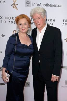 Jürgen Prochnow with wife Verena Wengler at the 19 presentation of the Felix Burda Award 2024 at the Hotel Adlon Kempinski Berlin, 21 04 2024 Foto:xF.xKernx xFuturexImagex burda_award_4461