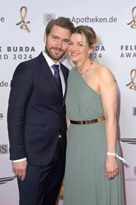 Nina Bott with partner Benjamin Baarz at the 19 presentation of the Felix Burda Award 2024 at the Hotel Adlon Kempinski Berlin, 21 04 2024 Foto:xF.xKernx xFuturexImagex burda_award_4477