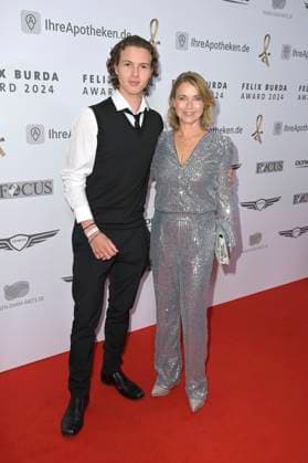 Tina Ruland with son Jahvis Rahmoune at the 19 presentation of the Felix Burda Award 2024 at the Hotel Adlon Kempinski Berlin, 21 04 2024 Foto:xF.xKernx xFuturexImagex burda_award_4486