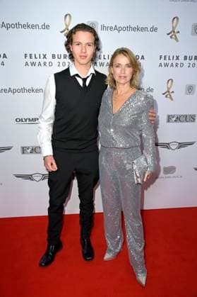 Tina Ruland with son Jahvis Rahmoune at the 19 presentation of the Felix Burda Award 2024 at the Hotel Adlon Kempinski Berlin, 21 04 2024 Foto:xF.xKernx xFuturexImagex burda_award_4487