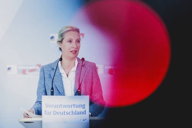 Alice Weidel, Bundesvorsitzende der AfD (Alternative fuer Deutschland), spricht zu den Medien vor der Fraktionssitzung in Berlin, 23.04.2024. Berlin Deutschland *** Alice Weidel, Federal Chairwoman of the AfD Alternative for Germany , speaks to the media before the parliamentary group meeting in Berlin, 23 04 2024 Berlin Germany Copyright: xFlorianxGaertnerxphotothek.dex
