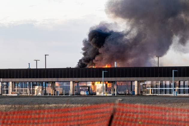 Fire Destroys Historic WWII Air force Hangar in Edmonton, Canada - 22 Apr 2024 A 5 alarm fire destroys a historic WWII air hangar as Edmonton Fire Department protects the site from spreading to additional buildings. The Hangar which was built in 1942 was declared a historical building of significance for its part in the shipment of Equipment, Troops and aircraft for the US Forces on route to Russia. The cause of the fire is currently under investigation and no word yet regarding estimated damages. Edmonton Canada Copyright: xRonxPalmerx xSOPAxImagesx 2024_04_22yegfire362857