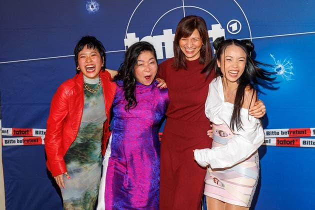 Bilder des Jahres 2024, Entertainment 04 April Entertainment Themen der Woche KW17 Premiere - Tatort - Am Tag der wandernden Seelen Hanh Mai Thi Tran, Mai-Phuong Kollath, Mira Thiel und Trang Le Hong bei der Premiere von Tatort - Am Tag der wandernden Seelen im Delphi Filmpalast am Zoo am 23.04.2024 in Berlin. *** Premiere of Tatort Am Tag der wandernden Seelen Hanh Mai Thi Tran, Mai Phuong Kollath, Mira Thiel and Trang Le Hong at the premiere of Tatort Am Tag der wandernden Seelen at Delphi Filmpalast am Zoo on 23 04 2024 in Berlin Copyright: xEventpressxKochanx