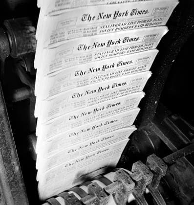 New York Times finished papers coming out of cutting and folding machines on rapidly moving belt, New York Time press room, New York City, New York, USA, Marjory Collins, U.S. Office of War Information, September 1942  Copyright: xCircaxImagesx ghi-circa12477