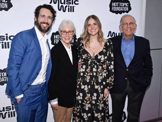 April 24, 2024, Los Angeles, California, USA: Josh Groban, Lindy Groban, Natalie McQueen and Jack Groban attend the 16th Annual Music Will Benefit. Los Angeles USA - ZUMAb173 20240424_aap_b173_007 Copyright: xBillyxBennightx