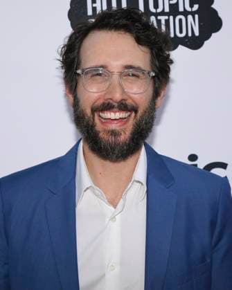 April 24, 2024, Los Angeles, California, USA: Josh Groban attends the 16th Annual Music Will Benefit. Los Angeles USA - ZUMAb173 20240424_aap_b173_034 Copyright: xBillyxBennightx