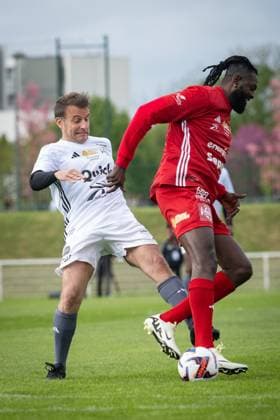 Macron Takes Part In Charity Football Match - Plaisir President Emmanuel Macron during the Varietes Club charity football match to benefit children in hospital, in Bernard Giroux stadium, in Plaisir, outside Paris, France on April 24, 2024. Photo by Eric Tschaen Pool ABACAPRESS.COM Plaisir France  Copyright: xTschaenxEric Pool ABACAx
