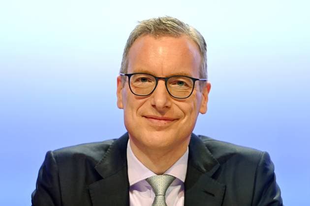 Dr. Christoph Jurecka, Mitglied des Vorstands, Einzelbild,angeschnittenes Einzelmotiv,Portraet,Portrait,Porträt. Munich Re Hauptversammlung 2024 am 25.04.2024 in Muenchen. *** Dr. Christoph Jurecka, Member of the Executive Board, single image,cropped single motif,portrait,portrait,portrait Munich Re Annual General Meeting 2024 on 25 04 2024 in Munich