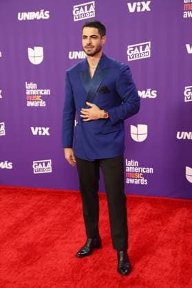 Roberto Hernandez arrives for the 2024 Latin American Music Awards at the Grand Garden Arena at MGM Resort and Casino in Las Vegas, Nevada on Thursday, April 25, 2024.  LAV20240425005 JAMESxATOA